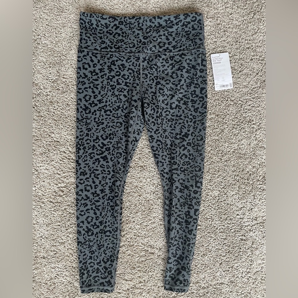 NWT Athleta Elation Ultra High Rise Tight - Picture 4 of 5